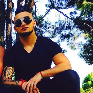 Meet your Posher, Florin